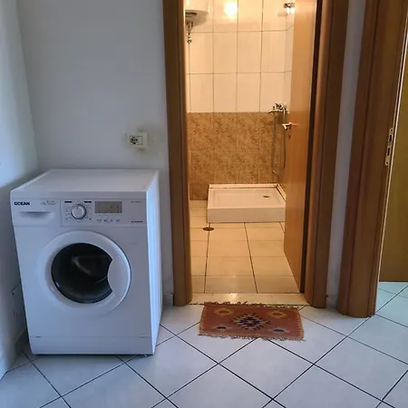 Apartamento Me Pamje Nga Deti Ne