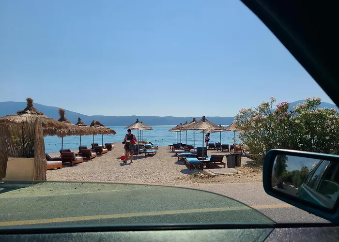 Me Pamje Nga Deti Ne